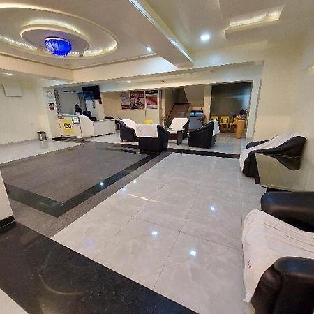 Super Hotel O Happy Homely Stay Near Pune Airport Khadki Esterno foto