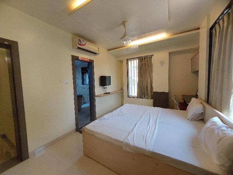 Super Hotel O Happy Homely Stay Near Pune Airport Khadki Esterno foto